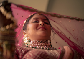 Candid wedding photographer in Pune preserving genuine emotions and memories