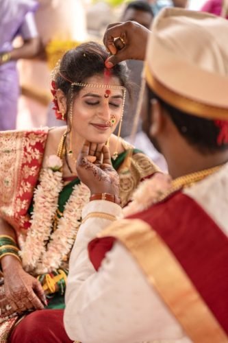 candid-wedding-photography-the-cloud-chapter