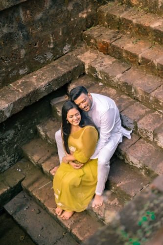 Expert pre-wedding photography in Pune for modern couples.